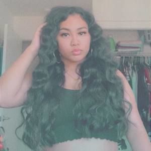 Meet your Posher, Tehya